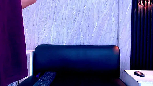 Snapshot of Matt_Ruso chatting on September 25, 2025, 6:58 pm Matt Ruso online show from September 25, 2025, 6:58 pm