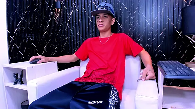 Snapshot of Matt_Ruso chatting on November 1, 2025, 3:24 am Matt Ruso online show from November 1, 2025, 3:24 am