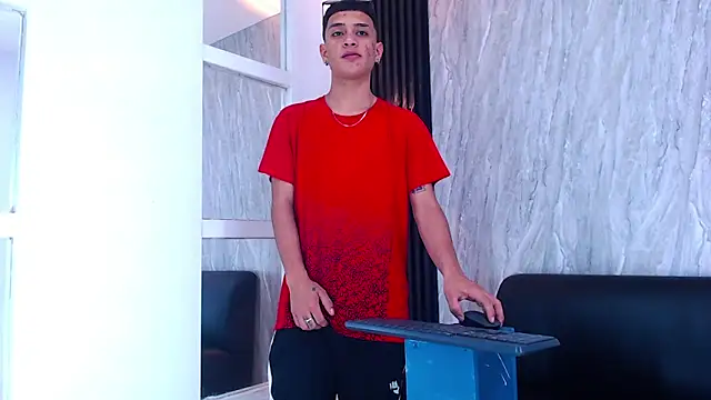 Snapshot of Matt_Ruso chatting on October 15, 2025, 7:11 pm Matt Ruso online show from October 15, 2025, 7:11 pm