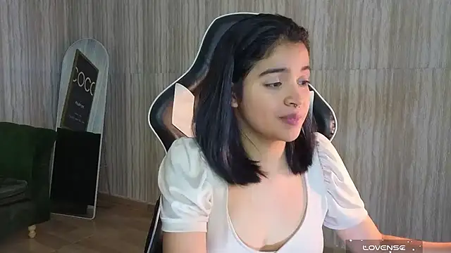 Snapshot of clementine_t chatting on September 24, 2025, 2:40 am clementine t online show from September 24, 2025, 2:40 am