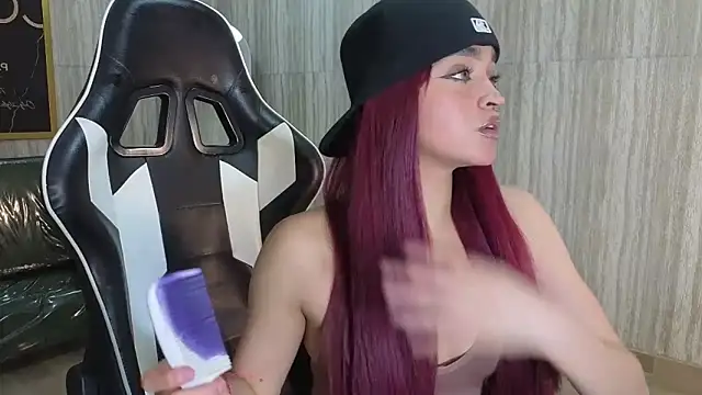 Snapshot of clementine_t chatting on September 20, 2025, 3:11 am clementine t online show from September 20, 2025, 3:11 am