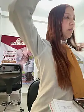 Snapshot of MELODY__06 chatting on February 3, 2026, 12:43 pm MELODY 06 online show from February 3, 2026, 12:43 pm