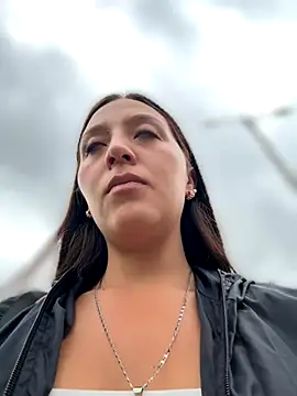 MELODY  06 online show from September 15, 2025, 1:33 pm