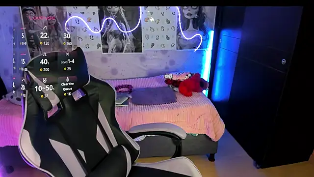 Medussa katt online show from July 21, 2026, 9:27 pm