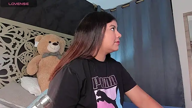 Snapshot of Amyblack__ chatting on November 10, 2025, 12:37 am Amyblack online show from November 10, 2025, 12:37 am