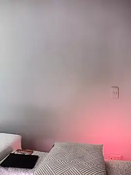 Alicia Montess online show from September 24, 2025, 8:48 pm