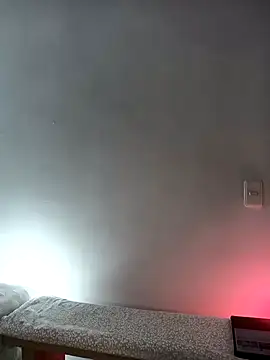 Alicia Montess online show from September 17, 2025, 8:55 pm