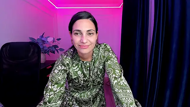 Snapshot of AllaYerty chatting on October 10, 2025, 11:33 am AllaYerty online show from October 10, 2025, 11:33 am