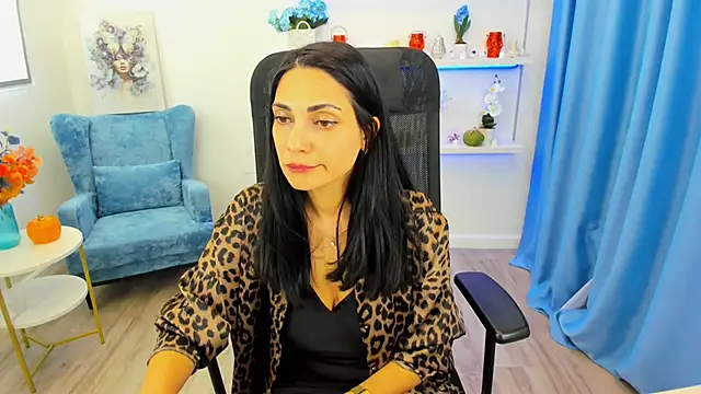 Snapshot of AllaYerty chatting on October 19, 2025, 11:35 am AllaYerty online show from October 19, 2025, 11:35 am