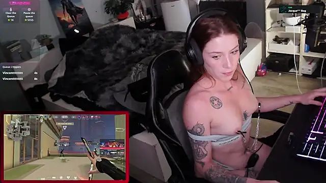 Horny Makima online show from September 28, 2025, 8:21 am