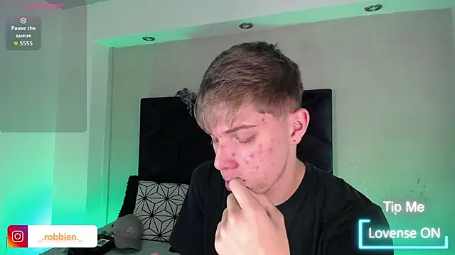 Robbin Blaze online show from April 9, 2026, 4:58 am