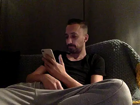 who am i x404 online show from January 12, 2026, 8:15 pm