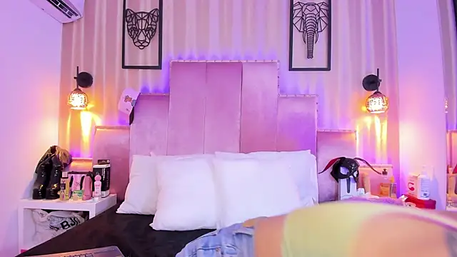 Snapshot of SamanthaAdele chatting on September 23, 2025, 11:17 am SamanthaAdele online show from September 23, 2025, 11:17 am