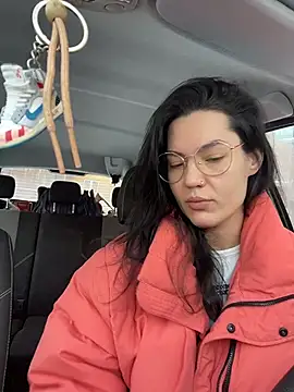 MeekyRich online show from November 25, 2025, 3:51 am