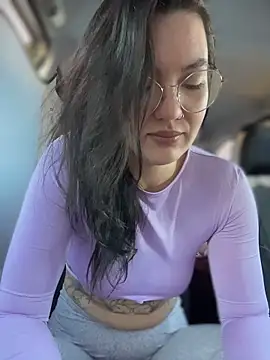 Snapshot of MeekyRich chatting on February 3, 2026, 2:53 am MeekyRich online show from February 3, 2026, 2:53 am