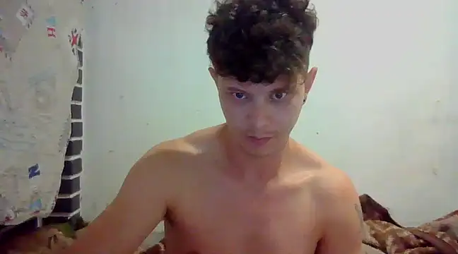 erickdlima1 online show from March 21, 2025, 4:28 am