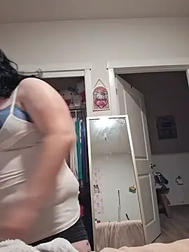 kinkikatie69 online show from June 27, 2026, 8:37 pm