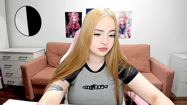 Snapshot of mistress_lain chatting on February 27, 2026, 11:15 pm mistress lain online show from February 27, 2026, 11:15 pm