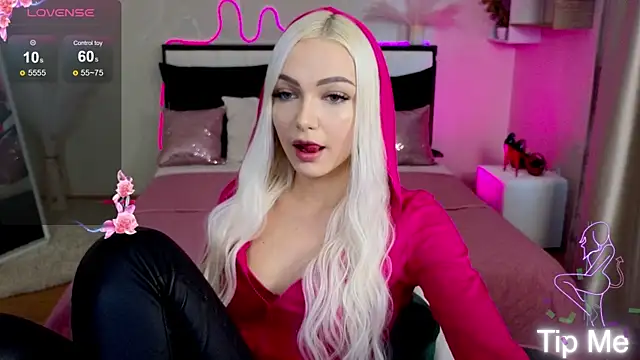 Snapshot of LinaLirian chatting on September 28, 2025, 2:24 pm LinaLirian online show from September 28, 2025, 2:24 pm