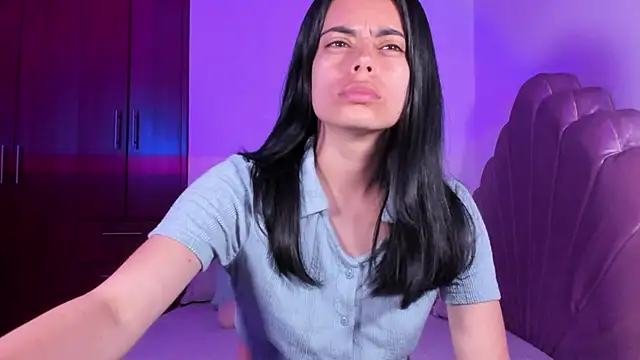 BellaSun  online show from October 30, 2025, 4:22 am