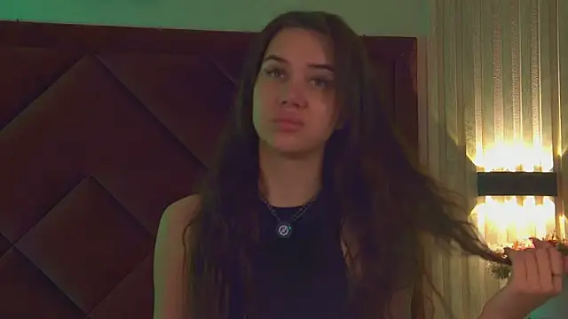 Snapshot of StacyHarland chatting on October 7, 2025, 4:13 am StacyHarland online show from October 7, 2025, 4:13 am