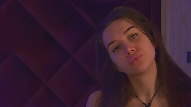 Snapshot of StacyHarland chatting on October 6, 2025, 4:35 am StacyHarland online show from October 6, 2025, 4:35 am