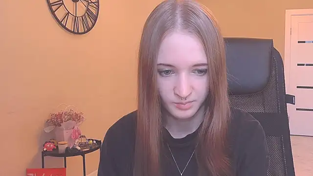 KateKayer online show from September 28, 2025, 10:44 am