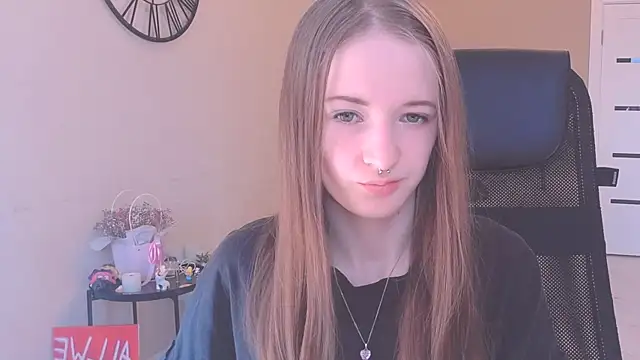 KateKayer online show from September 9, 2025, 8:24 am
