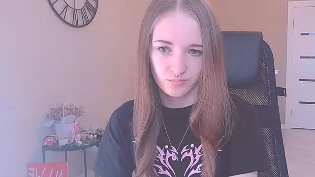 KateKayer online show from September 16, 2025, 8:48 am