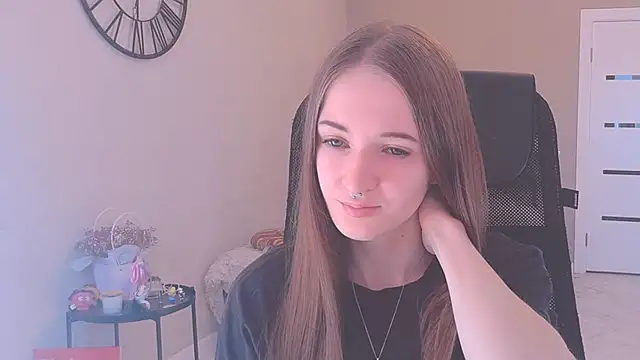 KateKayer online show from September 21, 2025, 8:30 am