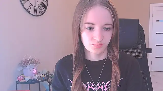 KateKayer online show from September 14, 2025, 8:37 am