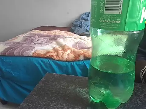 Snapshot of mydickbedarkandthick chatting on February 7, 2026, 12:46 pm mydickbedarkandthick online show from February 7, 2026, 12:46 pm