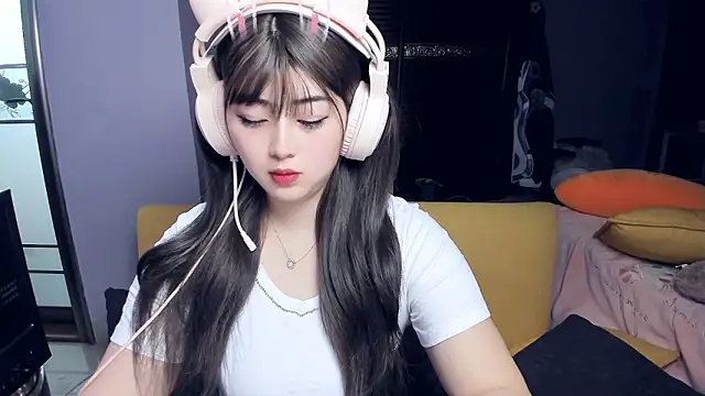 Snapshot of yuki3366 chatting on February 19, 2026, 6:21 am yuki3366 online show from February 19, 2026, 6:21 am