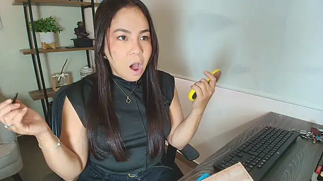  Victoria Collins online show from March 19, 2026, 11:54 am