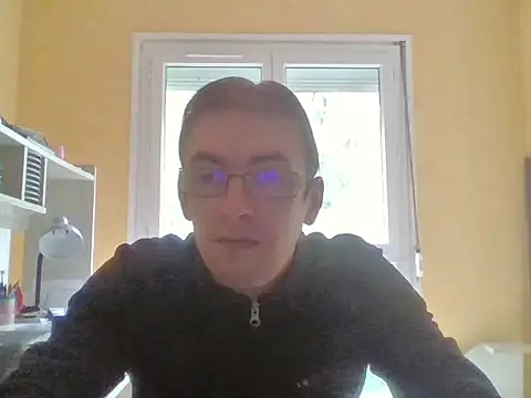 SimonCamden0062 online show from September 14, 2025, 3:01 pm