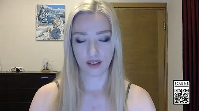 Snapshot of Wild_Silk_Desire chatting on September 25, 2025, 12:55 pm Wild Silk Desire online show from September 25, 2025, 12:55 pm