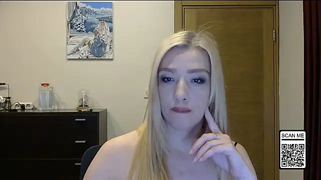 Snapshot of Wild_Silk_Desire chatting on October 13, 2025, 1:34 pm Wild Silk Desire online show from October 13, 2025, 1:34 pm