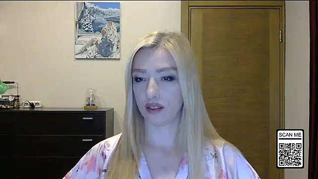 Snapshot of Wild_Silk_Desire chatting on October 18, 2025, 2:08 pm Wild Silk Desire online show from October 18, 2025, 2:08 pm