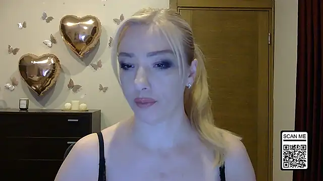 Snapshot of Wild_Silk_Desire chatting on May 16, 2026, 6:07 pm Wild Silk Desire online show from May 16, 2026, 6:07 pm
