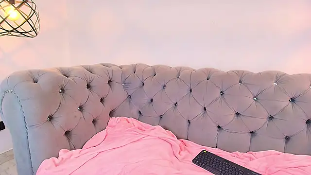 Snapshot of katy_usha chatting on September 17, 2025, 3:41 am katy usha online show from September 17, 2025, 3:41 am