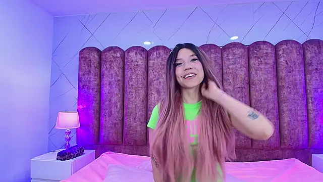 Snapshot of katy_usha chatting on October 1, 2025, 3:22 am katy usha online show from October 1, 2025, 3:22 am