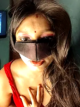 Riya 35 sexy online show from May 26, 2026, 7:45 pm