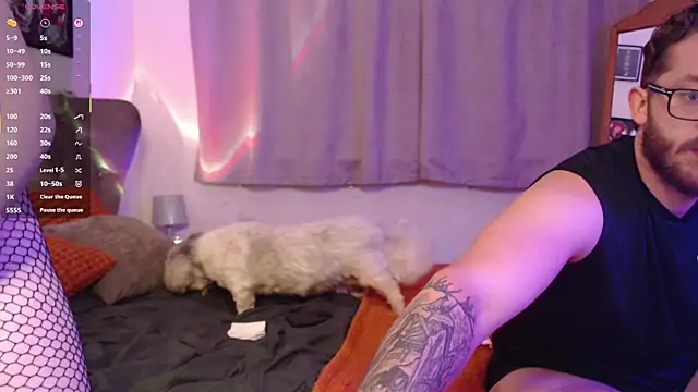 Snapshot of Vforverity chatting on September 25, 2025, 8:37 pm Vforverity online show from September 25, 2025, 8:37 pm