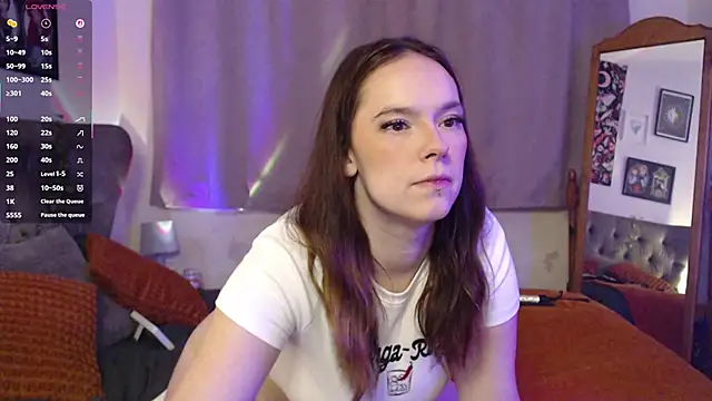 Snapshot of Vforverity chatting on September 30, 2025, 8:48 pm Vforverity online show from September 30, 2025, 8:48 pm