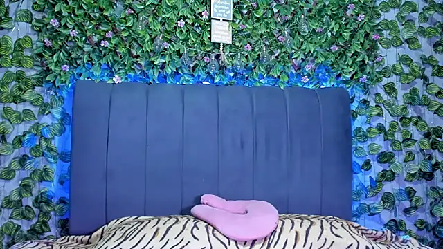 Snapshot of evelin_33 chatting on September 24, 2025, 7:31 pm evelin 33 online show from September 24, 2025, 7:31 pm