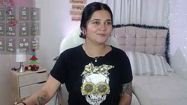 mia traveluxe online show from December 21, 2025, 5:42 am