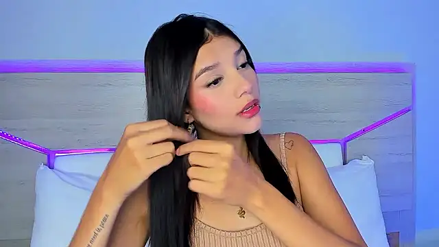 ZoeMorris online show from January 10, 2026, 11:38 am