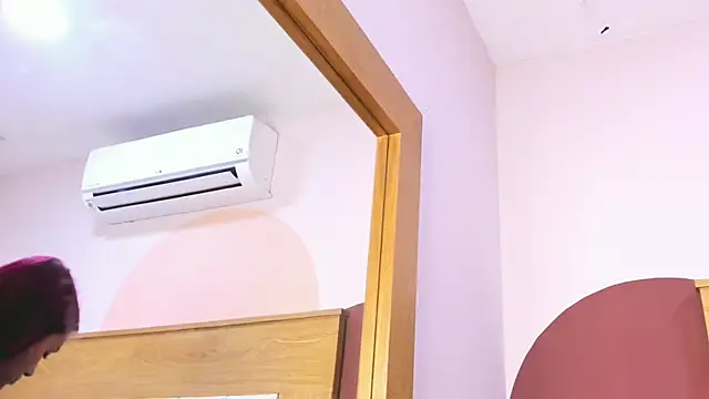 ZoeMorris online show from October 12, 2025, 11:44 am