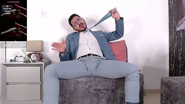 samuelcoopeer online show from December 18, 2025, 4:55 pm