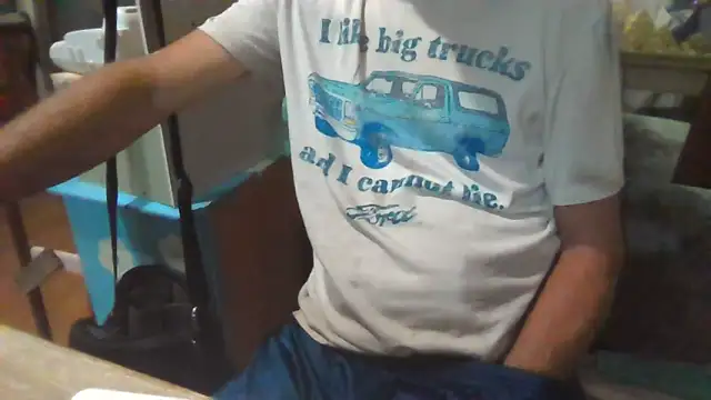 Lovyourpuss online show from March 21, 2026, 6:34 pm